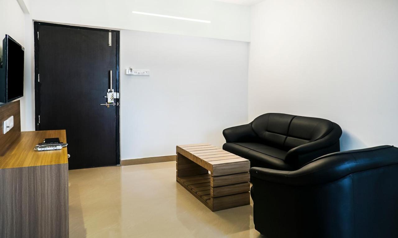 Treebo Luxe Suite, Shivaji Nagar Pune Exterior photo